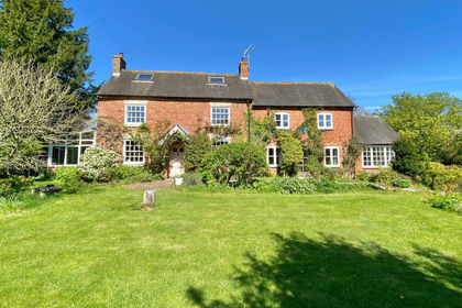 4.1 acres of Farmhouse for sale in Boylestone