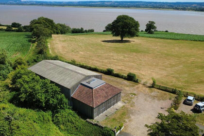 Barn for sale in Awre
