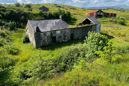 32 acres of Derelict property for sale in Onllwyn