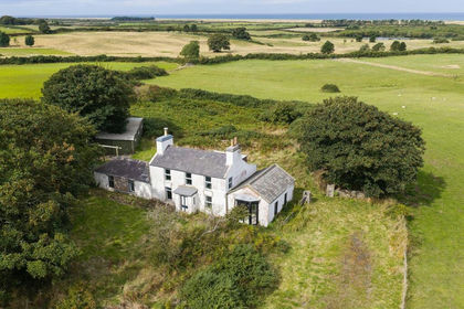 1 acre of Farmhouse for sale in undefined