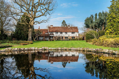 5 acres of House with Land for sale in Crowhurst