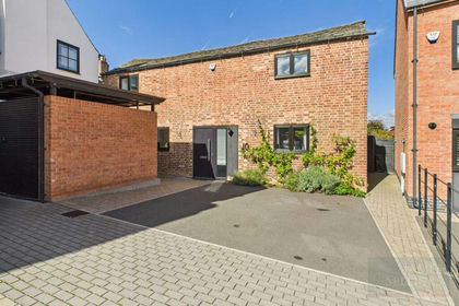 Land for sale in Kibworth Harcourt