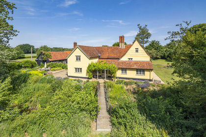 2.9 acres of Farmhouse for sale in Kettlebaston