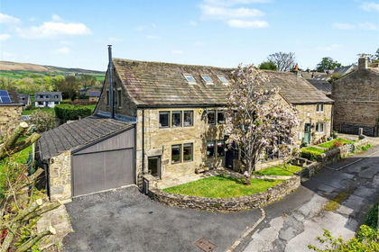 Barn Conversion for sale in Bradleys Both