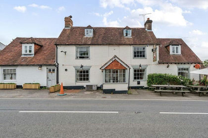 Pub for sale in Droxford