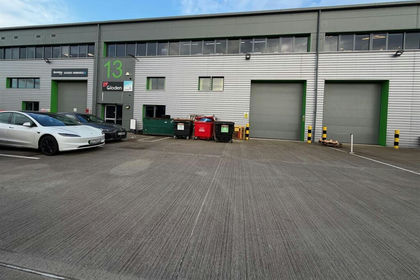 Warehouse for sale in Siston