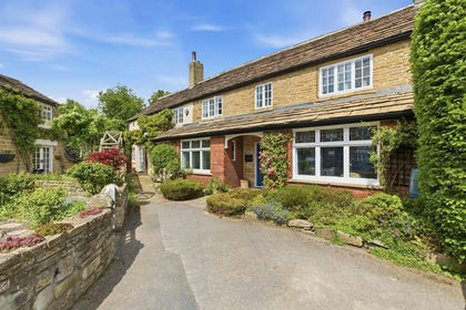 Farmhouse for sale in Wakefield and Rothwell