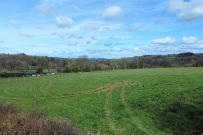 4 acres of Agricultural Land for sale in Llanllwni