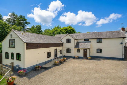 Barn Conversion for sale in Richard's Castle (Shropshire)