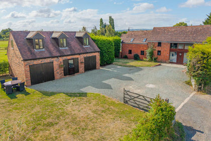 Land for sale in Pinvin