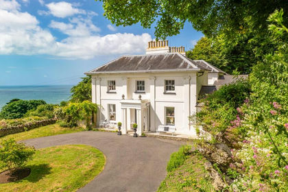 7 acres of House with Land for sale in Niton and Whitwell