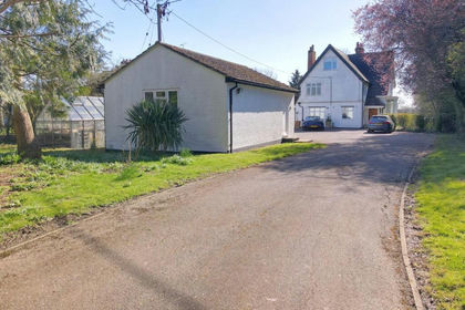 1.5 acres of Land for sale in King's Newnham