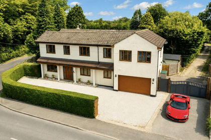 1.5 acres of House with Land for sale in Berkswell
