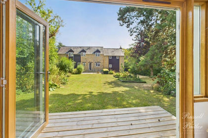 Land for sale in Leckhampstead