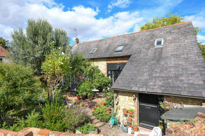 Barn Conversion for sale in Charing