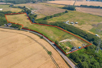 6.2 acres of Equestrian property for sale in Burtonwood and Westbrook