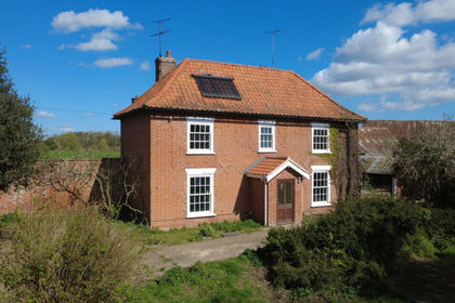 1.3 acres of Farmhouse for sale in Middleton
