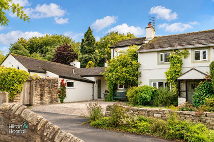 3.5 acres of House with Land for sale in Reedley Hallows