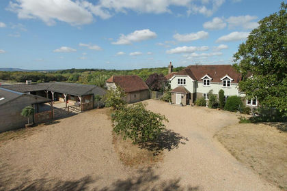 11.6 acres of House with Land for sale in Herstmonceux