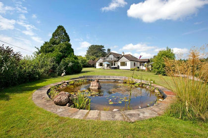 3 acres of Agricultural Land for sale in Stokeinteignhead