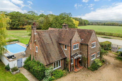 10.5 acres of House with Land for sale in Charlwood