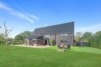 Barn Conversion for sale in Sternfield