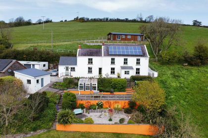 17 acres of Smallholding for sale in Laugharne Township
