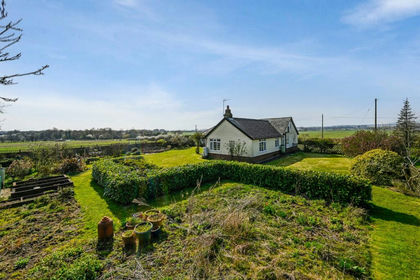 1.5 acres of House with Land for sale in Wye with Hinxhill