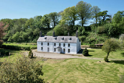40 acres of Country Estate for sale in Llannor