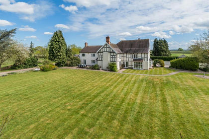 4.7 acres of Country Home for sale in Newhall