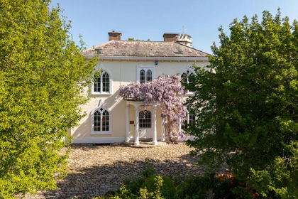 2 acres of Estate for sale in Bretforton