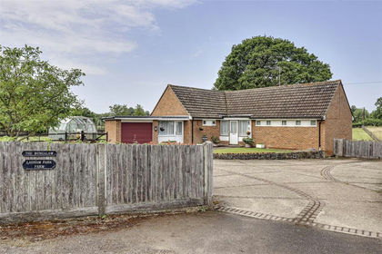 8 acres of House with Land for sale in Godstone
