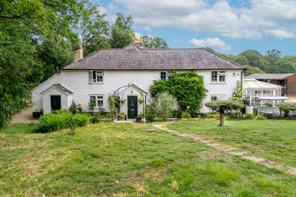 3.2 acres of Equestrian property for sale in Mid Dorset and North Poole