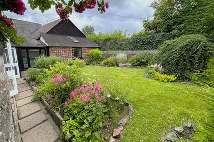 Cottage for sale in Dolton