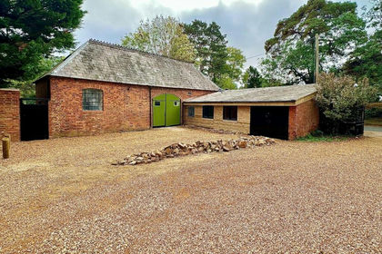 Barn Conversion for sale in Milton Malsor