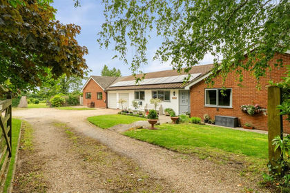 3.5 acres of House with Land for sale in Hilton