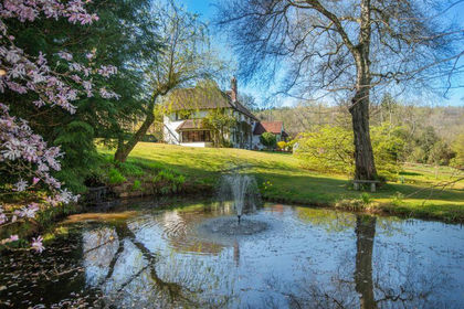 2.7 acres of House with Land for sale in Ewhurst