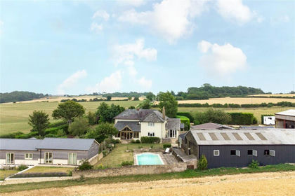 7 acres of Residential Land for sale in Shipton-under-Wychwood