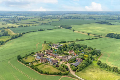 Land for sale in Toddington