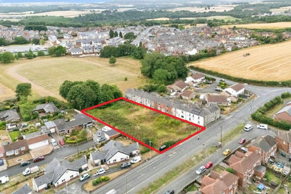 Building Plot for auction in Pelton