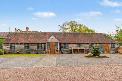 Barn Conversion for sale in Cookhill