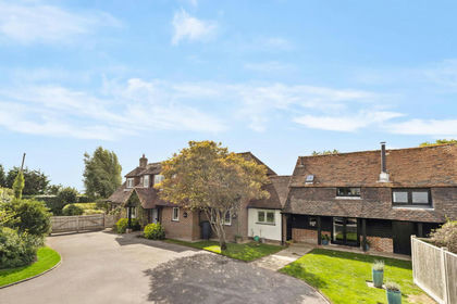 Land for sale in Wartling