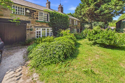 3 acres of House with Land for sale in Rhosllanerchrugog