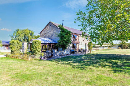 8 acres of Barn Conversion for sale in Piddington
