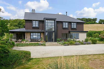 9.8 acres of House with Land for sale in Brabourne