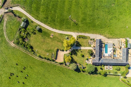 1.4 acres of House with Land for sale in Gawcott with Lenborough