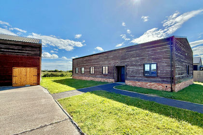 Barn Conversion for sale in St. Mary in the Marsh