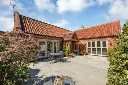 Barn Conversion for sale in Long Bennington