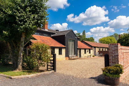 Barn Conversion for sale in Abbess Beauchamp and Berners Roding