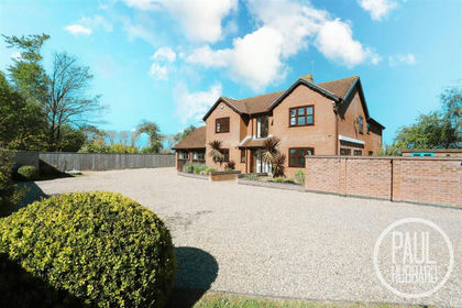 1.4 acres of House with Land for sale in Gisleham